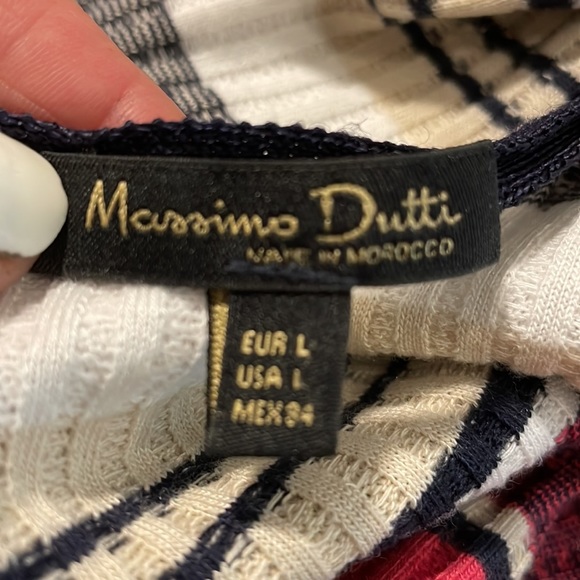 V-necked striped maxi ribbed dress with side slits . - Picture 6 of 6